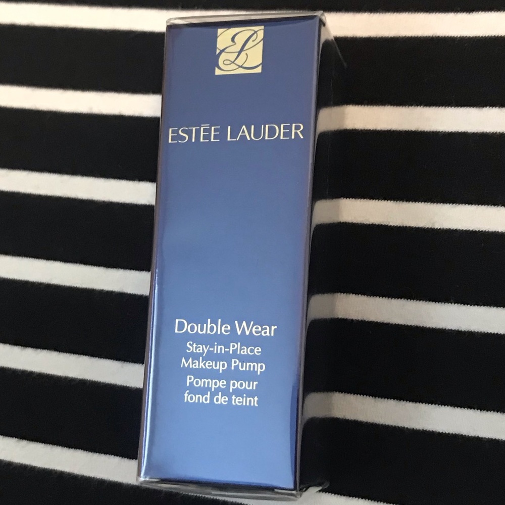 Estée Lauder Makeup Pump